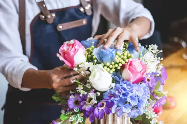 Fresh Flowers Near Me AED 100
