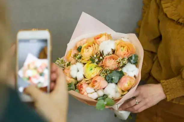 Instagram-Worthy Flowers Abu Dhabi Bouqet AED 100