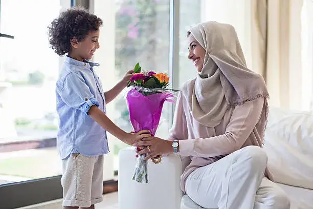 Flowers UAE GUIDE AED 100 | flowersmart.ae