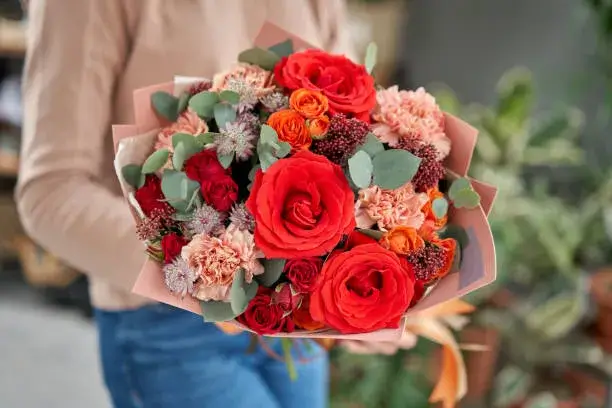 Types of flowers for AED 100 – discover unique, attractive, and colorful blooms for every occasion.