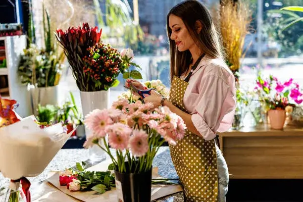 Flower bouquet guide with perfect style, meaning, and impact – AED 100 Flowersmart.ae